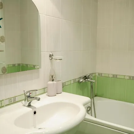 Yalta Apartment *