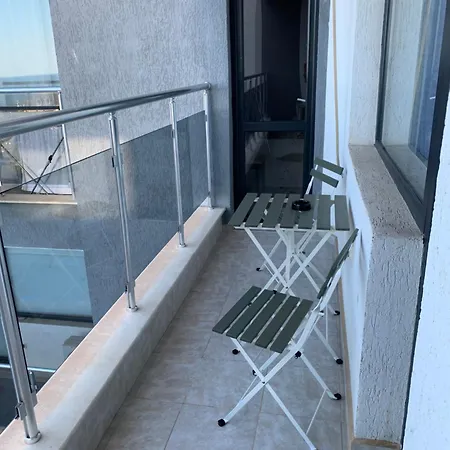 Yalta Apartment *